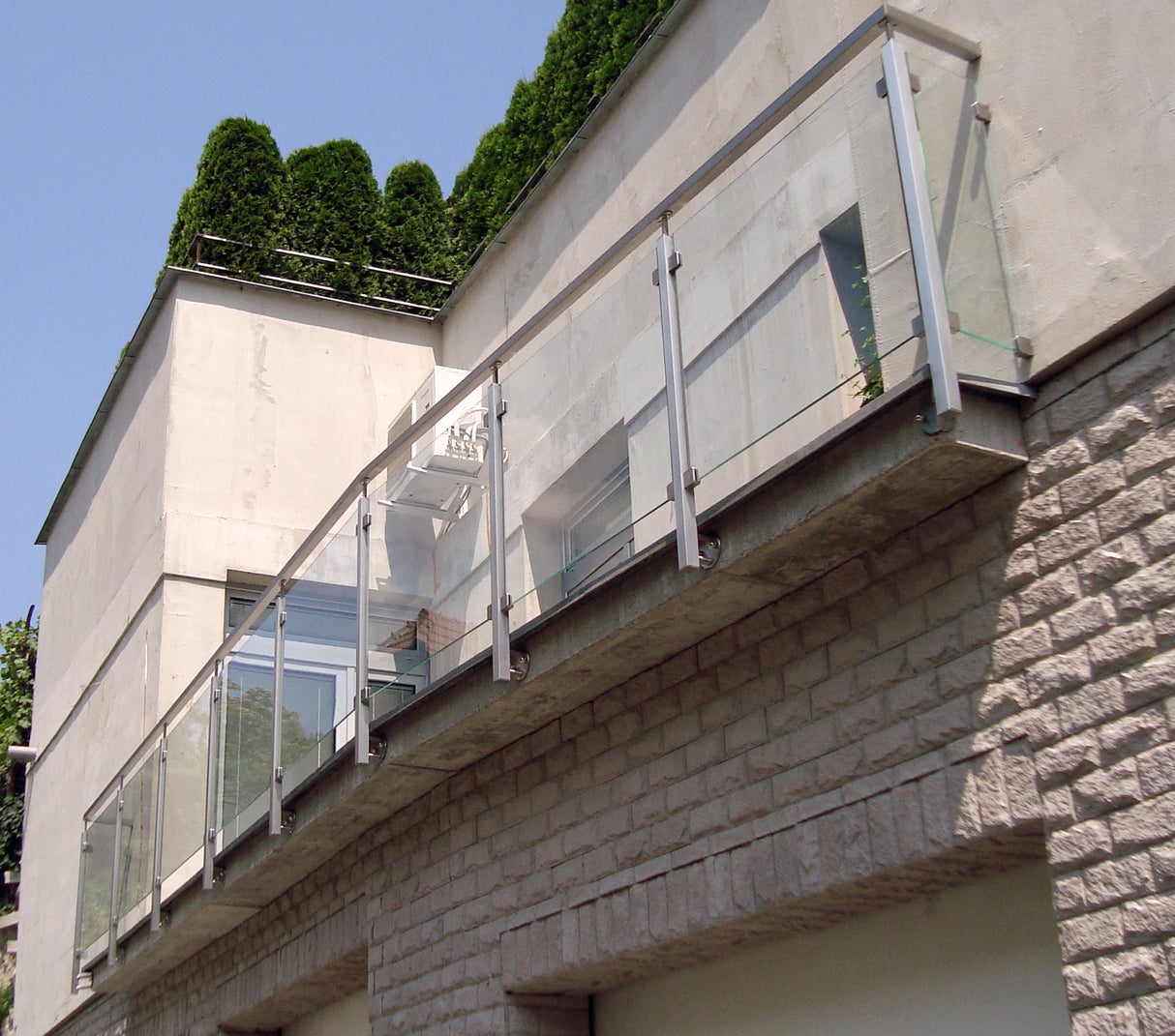 Tengelyirányú üvegmegfogók