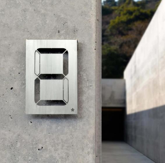 Házszám "7 SEGMENT" 190x110x1 Universal