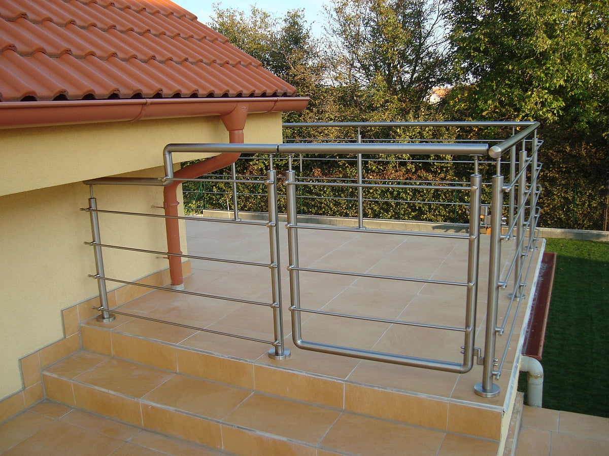 Rozsdamentes sarokidom kapaszkodóhoz